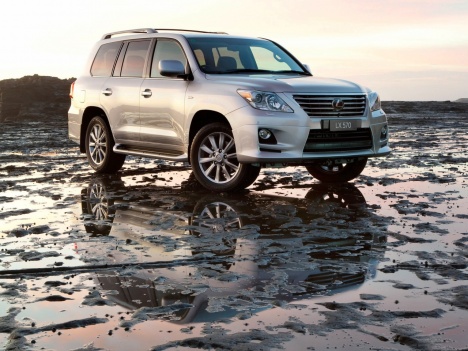 Lexus LX570